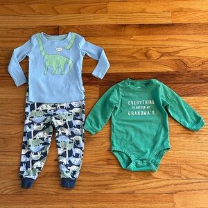 🌺 Primark Dinosaur Pajama Set Sz 12-18 months and Carter’s Onesie Sz 12 months
